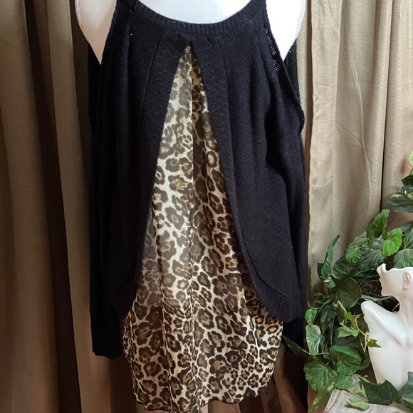 Sweater - Picture 2 of 2